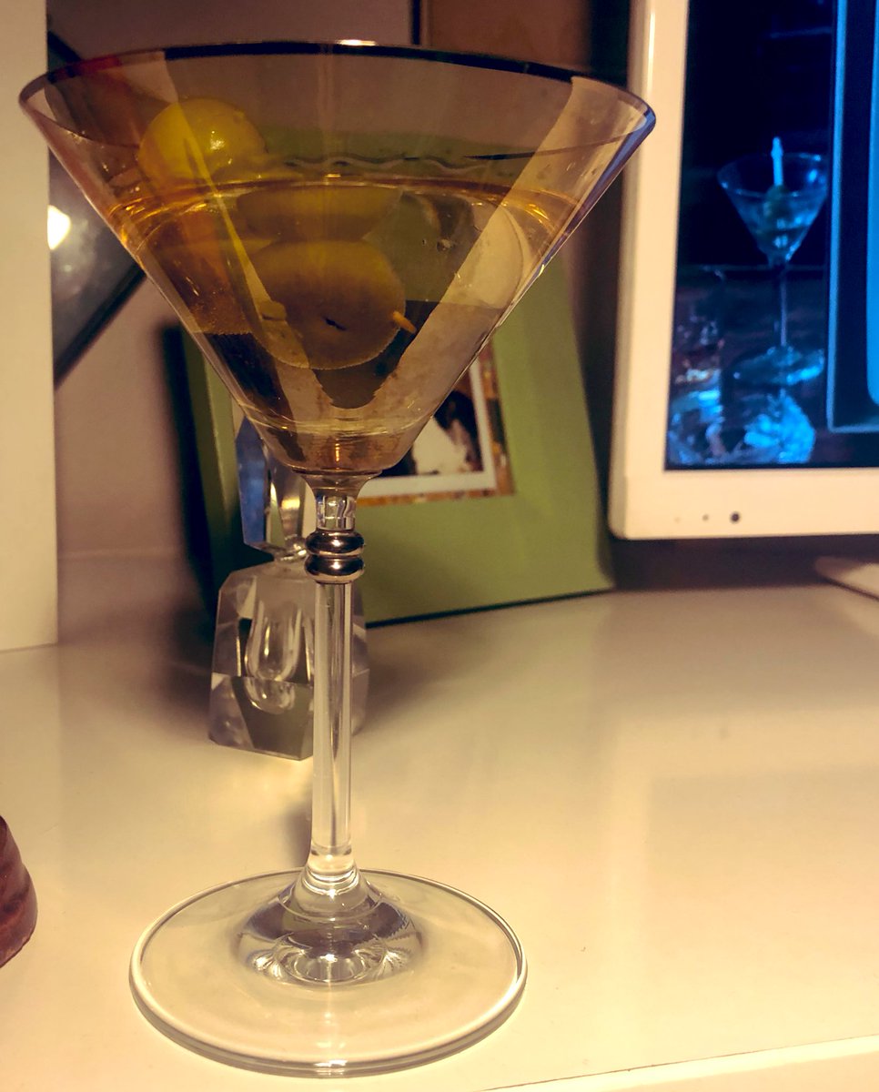 hostandcompany's tweet image. Host’s official 16th birthday yesterday (some of us are together longer) &amp;amp; our 3rd week of remote working. We miss each other irl but our precious weekly Mad Men evenings help. Equal measures of an episode, 60s cocktails, demented Whatsapp commentary &amp;amp;, eh, tasting notes 😬🍸❤️💕