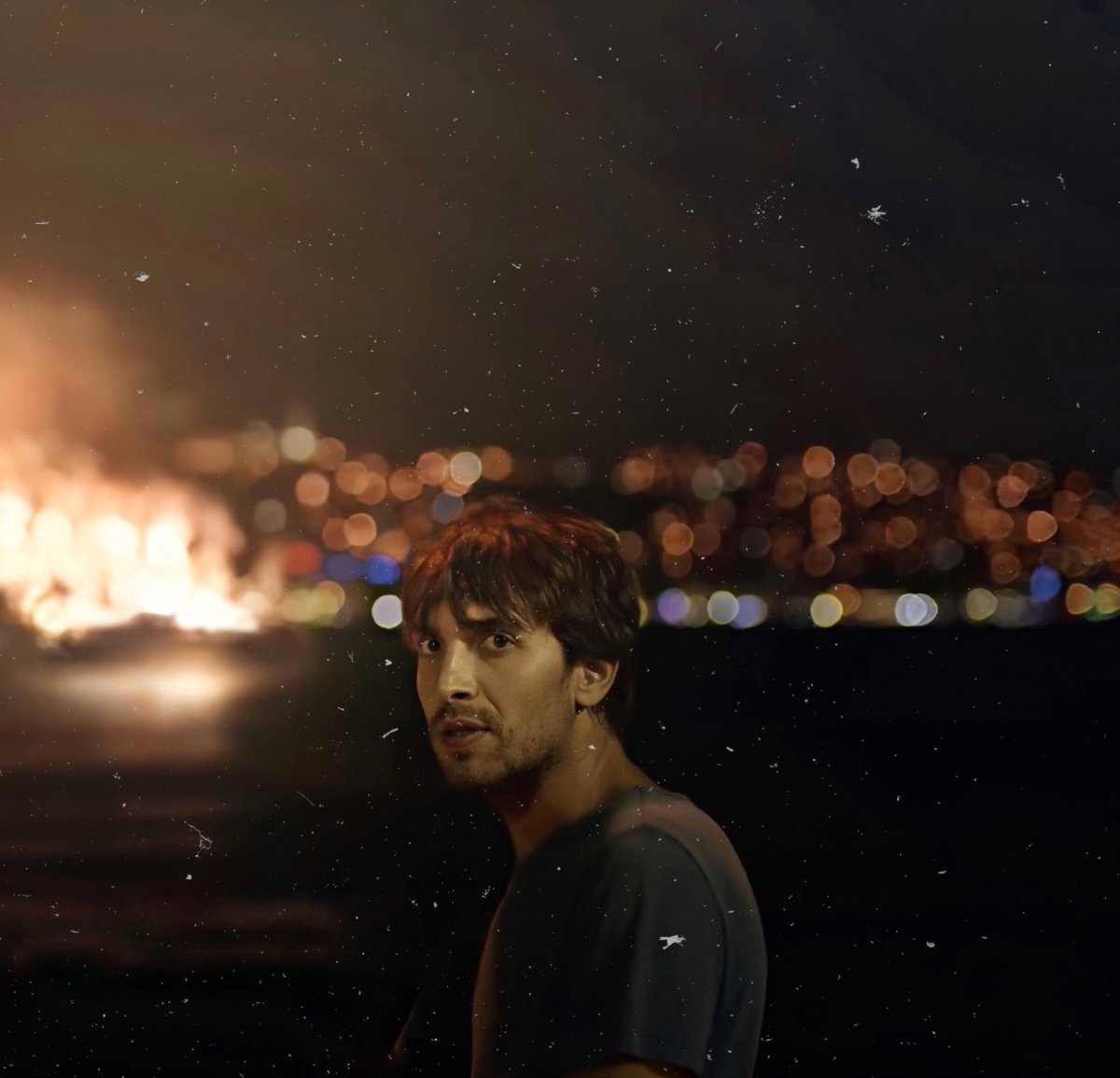 astepepics's tweet photo. 🌙 • #UlaşTunaAstepe https://t.co/V6Xf1xv4Wm