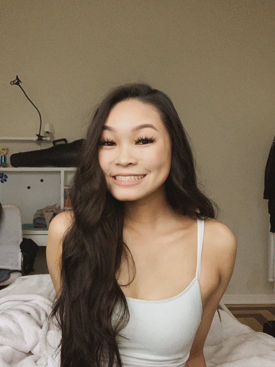 tracecdao's tweet photo. I got ready to stay home https://t.co/kYsKoz2nVY