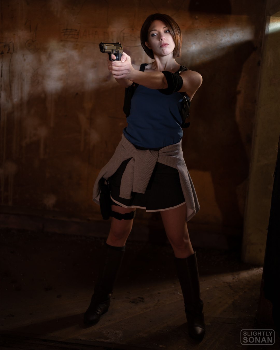 Did my Jill Valentine cosplay. I hope RE3 will remake soon and pls let Jill  have the original outfit for sure:) By Misswarmj : r/gaming