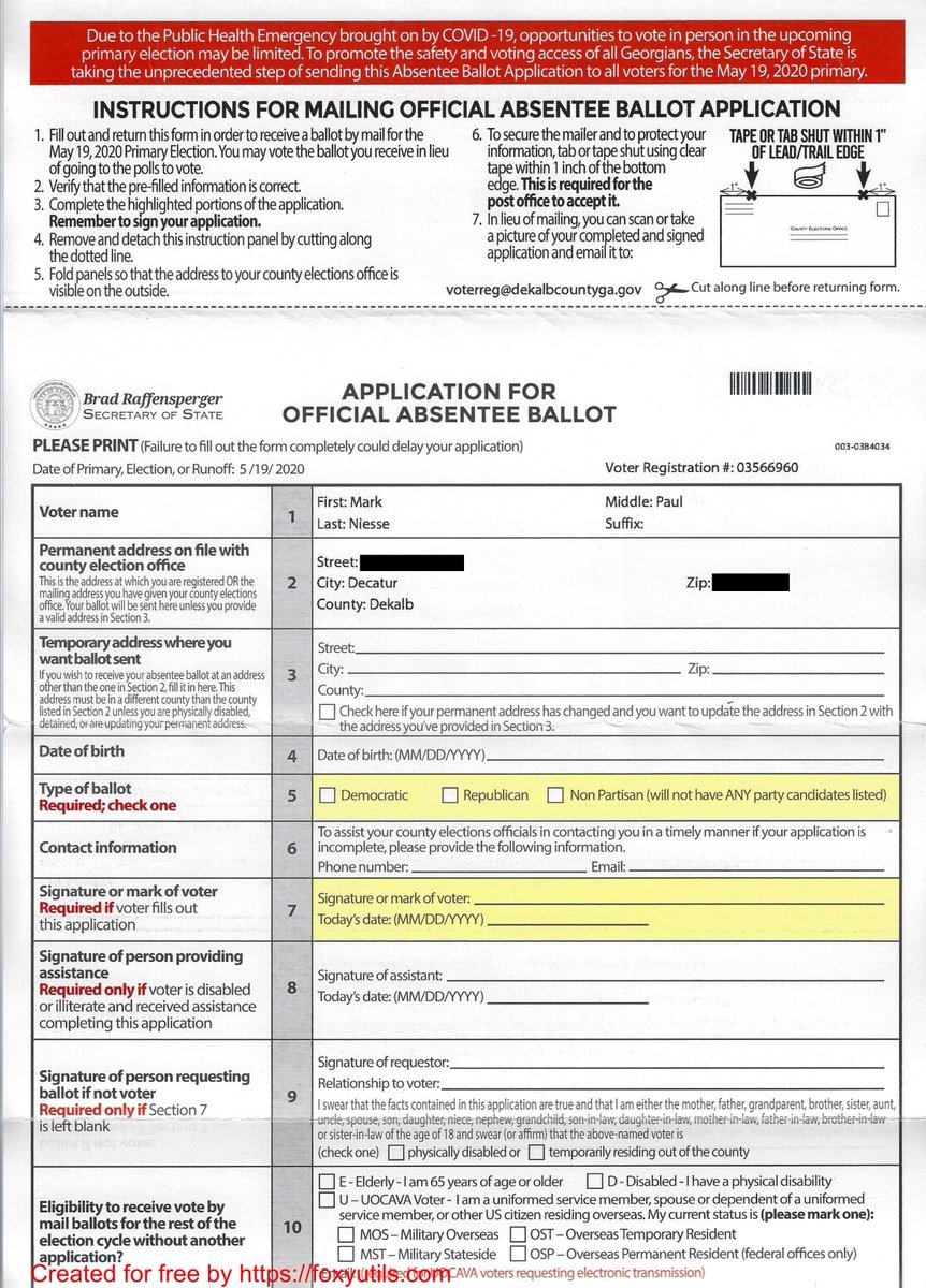 The envelope unfolds to reveal an absentee ballot request form inside. Here& #39;s mine (2/7)