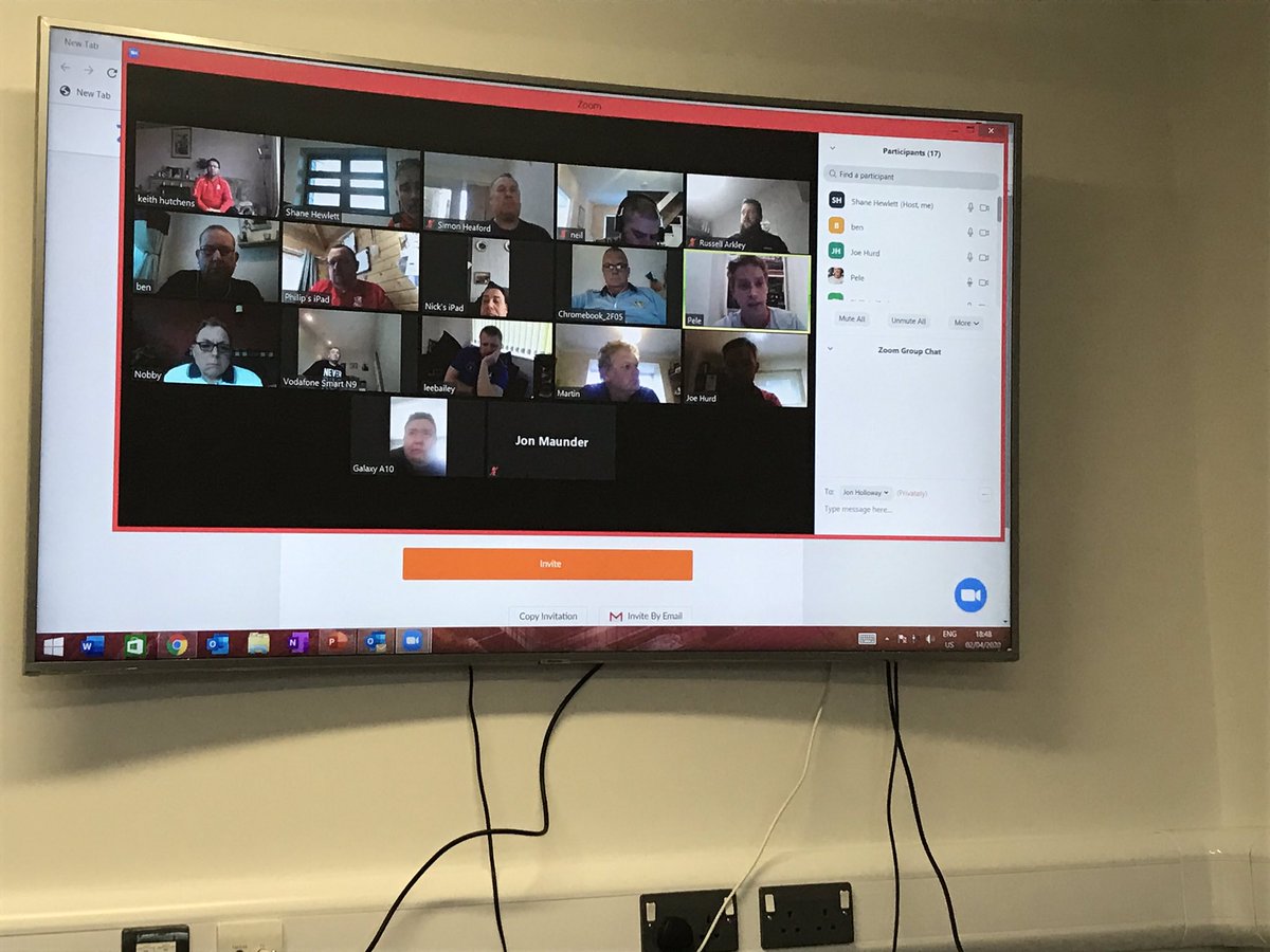 STFCfoundation's tweet photo. Brilliant to catch up with our @Official_STFC ‘Football Fans in Training’ men with our virtual session. In these unprecedented times it is important to:
🔴Set new SMART goals.
⚪️Plan and discipline with food intake.
⚽️Be creative with exercise and activity.
#StaySaveStayHealthy https://t.co/KUfePNWfXM