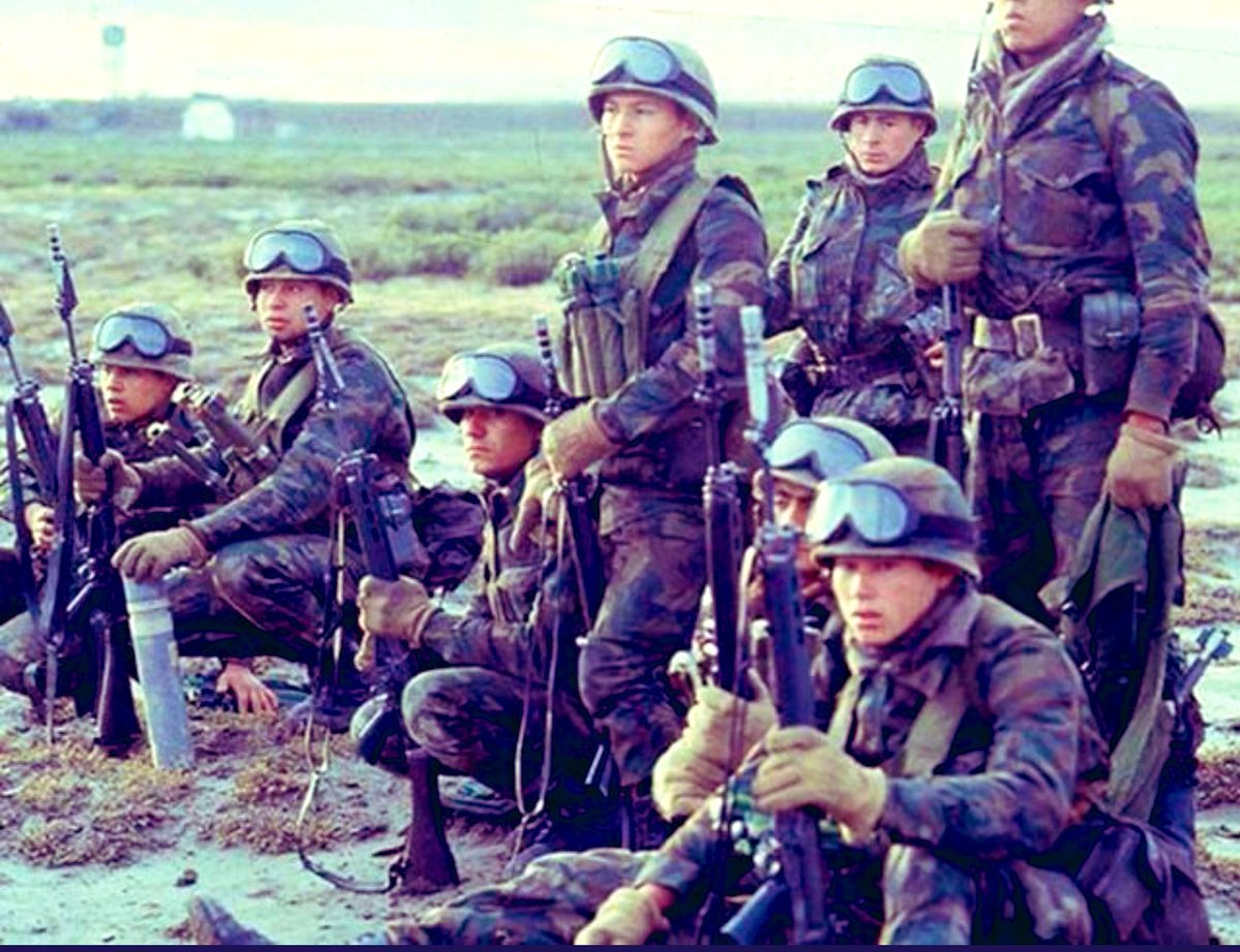 vazqueznico's tweet photo. Recordar más que nunca a esos hombres y mujeres que nos defendieron y murieron por una guerra injusta. Por los que volvieron y por los que quedaron allá.
Prohibido olvidar!  🙌🏻🇦🇷❤️
#Malvinas  
#MalvinasArgentinas https://t.co/qGegBAP95G