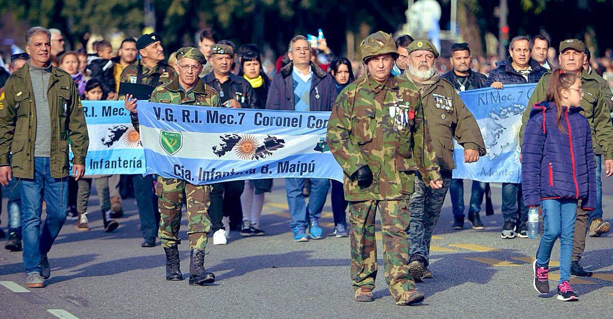 vazqueznico's tweet photo. Recordar más que nunca a esos hombres y mujeres que nos defendieron y murieron por una guerra injusta. Por los que volvieron y por los que quedaron allá.
Prohibido olvidar!  🙌🏻🇦🇷❤️
#Malvinas  
#MalvinasArgentinas https://t.co/qGegBAP95G