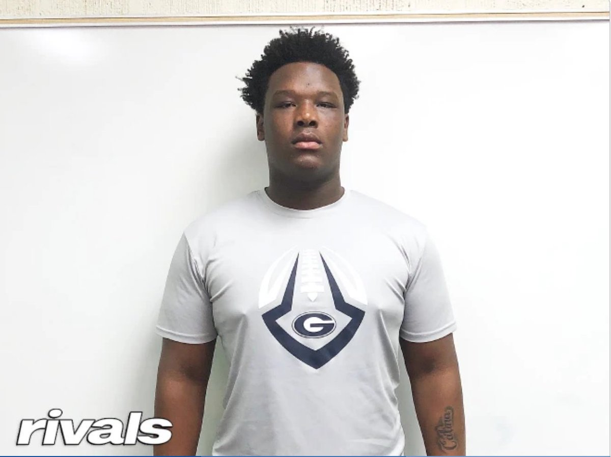 North Carolina defensive tackle Travis Shaw (<a href="/cheesy_Trav18/">Travis Shaw</a>) officially joined the Five-Star Club with his debut in the 2022 rankings. 

Learn more about Shaw and the schools in the mix in the Five-Star Spotlight: 

n.rivals.com/news/five-star…