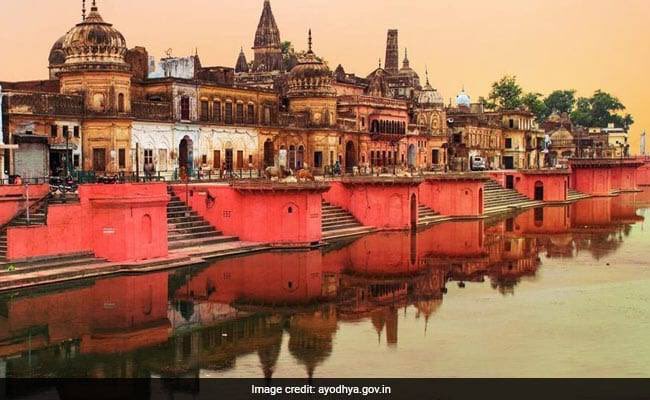 खुदाई की, और मंदिरों का निर्माण किया और भव्य राम मंदिर का निर्माण किया।उसके बाद यह गुप्त वंश की राजधानी थी। (चंद्रगुप्त II)5 वीं शताब्दी के दौरान इस शहर को अंतरराष्ट्रीय ध्यान मिला।उस समय, इसे बुद्धवाद और जैन धर्म का केंद्र माना जाता था। उस समय कई बौध और जैन मंदिर थे।