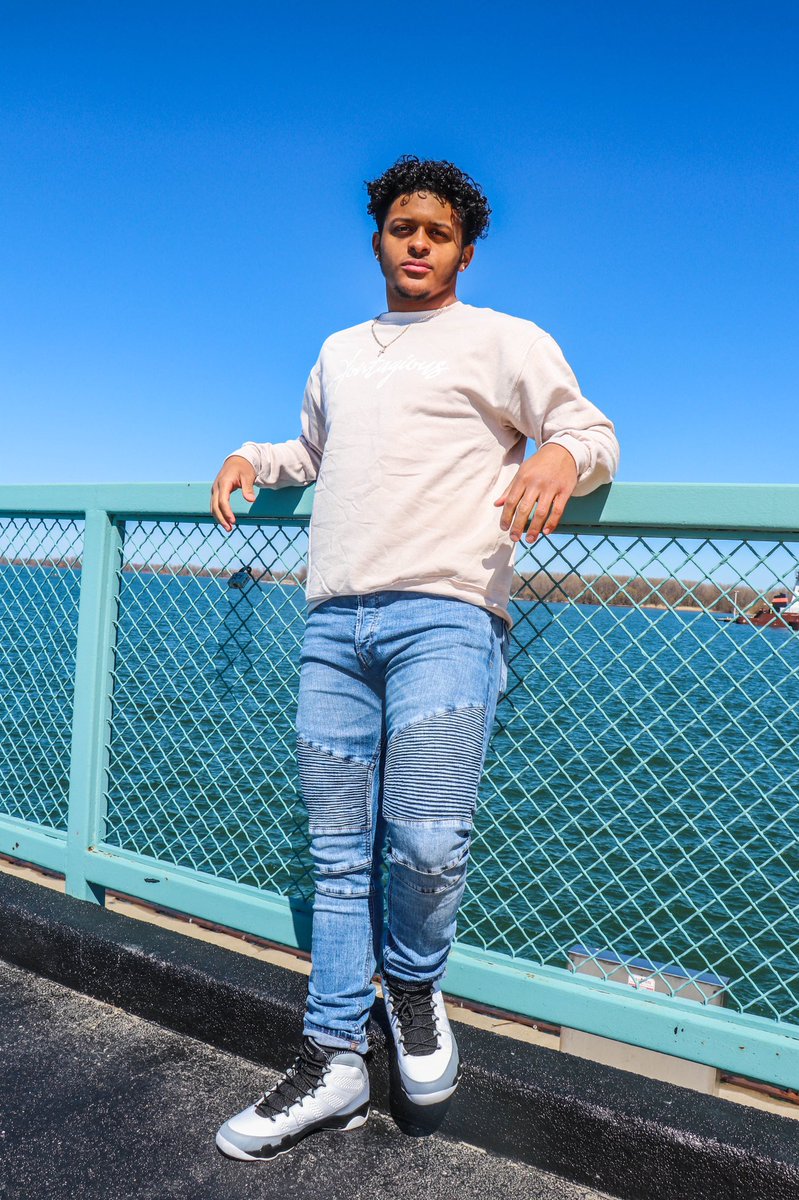 kntgsclothing's tweet photo. Signature Sand Crewneck ⚡️April 10th 🤫💧
.
.
.
.
.
#kontagiousclothingbrand #kontagious #kontagiousclothing #streetwear #supportsmallbusiness #blackownedbusiness #wekeepitinthefam #staytrue #alwaysstaytrue #newclothingbrand #fypage #smalltownkids #summerheat #summerdrip https://t.co/5ZUtsysyxX