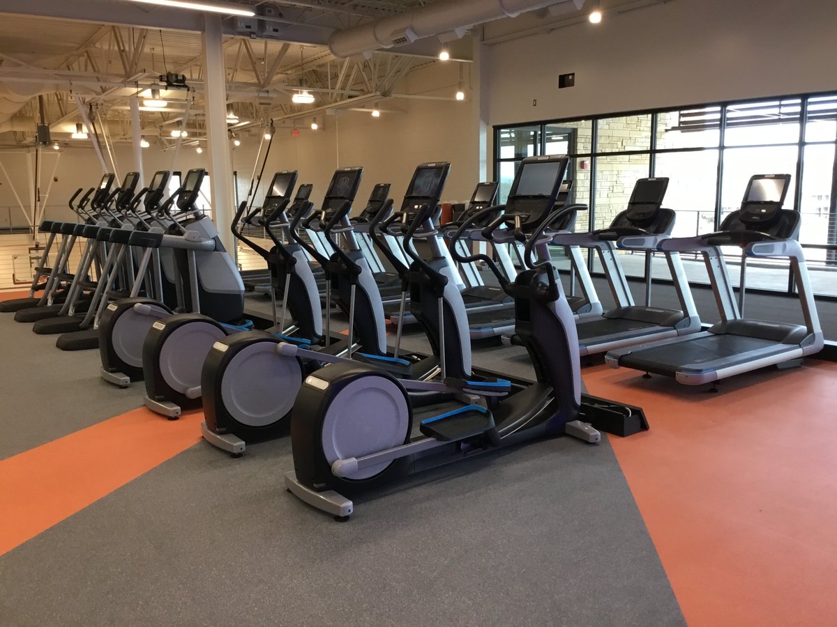 push_pedal_pull's tweet photo. Want to make your fitness facility look modern and sleek? That is precisely what P3 Fitness Expert Gloria Cornyn delivered for Central Recreation Center in Aurora, CO. This was achieved through Precor cardio and strength pieces. Well done Gloria! #p3install #precor #recreation https://t.co/1O1jkYkBEW
