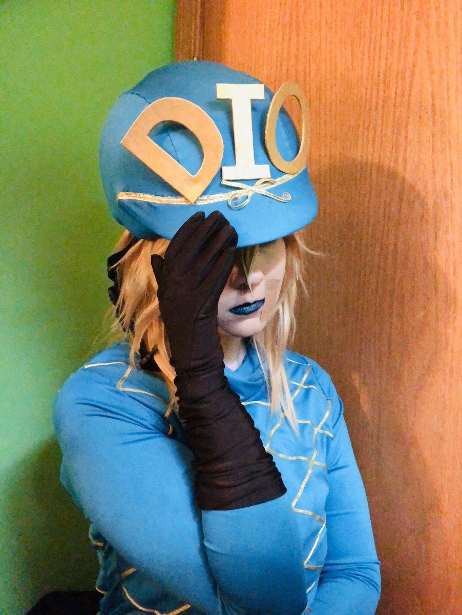 DisloyalCosplay tweet picture