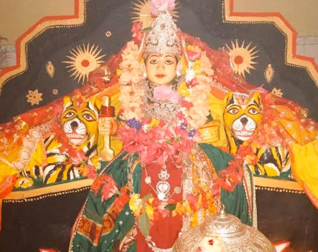 Another legend related to the origin of Maa Pendrani is as follows: Goddess Pendragarhien, also known as Pendrani is worshipped by the tribal people of Odisha and the bordering districts of Chhattisgarh. It has a history of last 400 years.