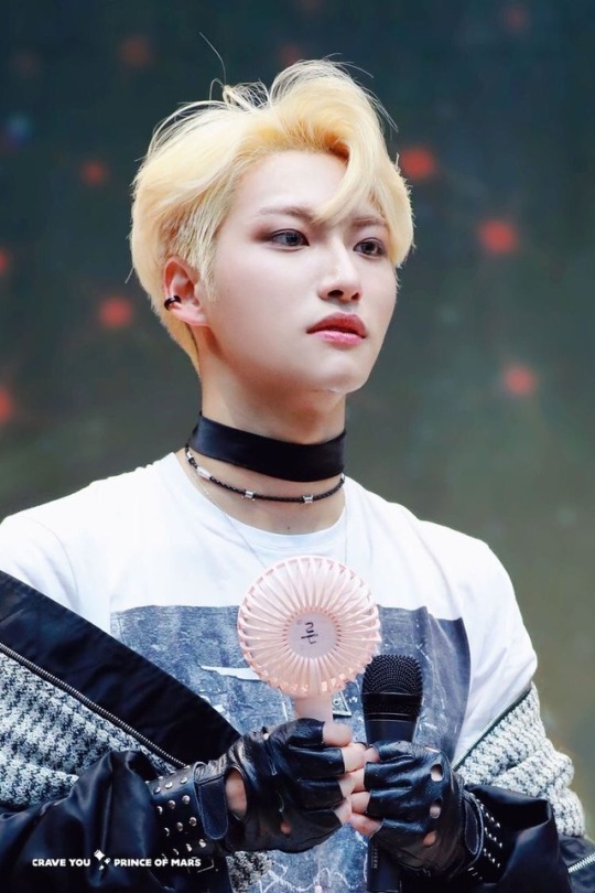 Park Seonghwa blonde hair↳ A necessary thread @ATEEZofficial  #SEONGHWA #봄의_빛나는별_성화야_생일축하해 #Always_Our_Star_Seonghwa #HAPPY_SEONGHWA_DAY