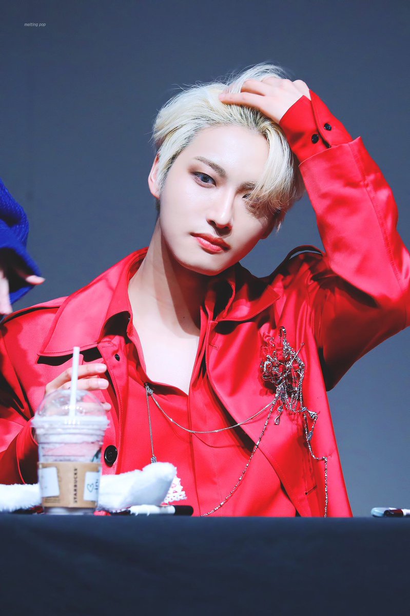 Park Seonghwa blonde hair↳ A necessary thread @ATEEZofficial  #SEONGHWA #봄의_빛나는별_성화야_생일축하해 #Always_Our_Star_Seonghwa #HAPPY_SEONGHWA_DAY