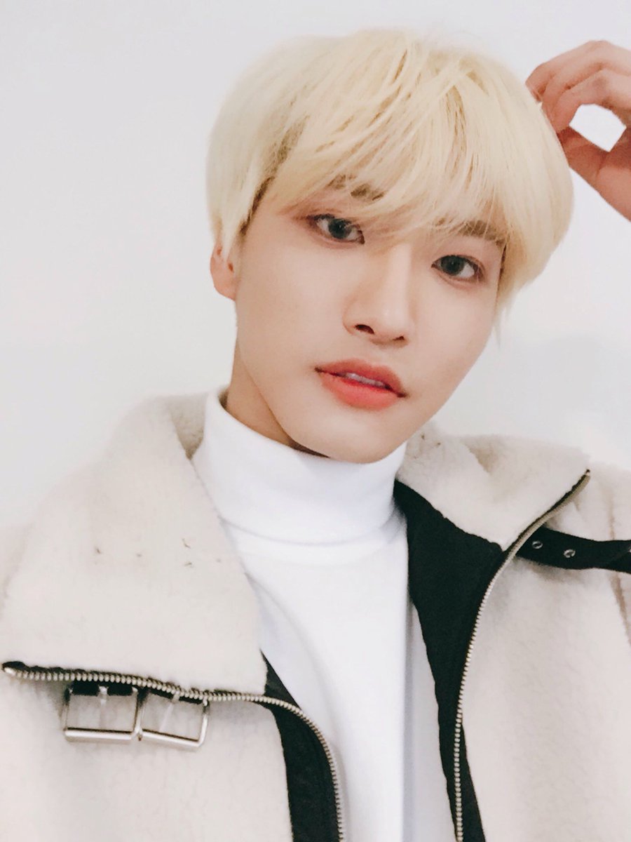 Park Seonghwa blonde hair↳ A necessary thread @ATEEZofficial  #SEONGHWA #봄의_빛나는별_성화야_생일축하해 #Always_Our_Star_Seonghwa #HAPPY_SEONGHWA_DAY