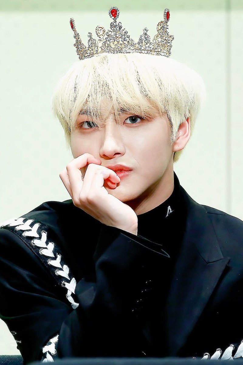 Park Seonghwa blonde hair↳ A necessary thread @ATEEZofficial  #SEONGHWA #봄의_빛나는별_성화야_생일축하해 #Always_Our_Star_Seonghwa #HAPPY_SEONGHWA_DAY