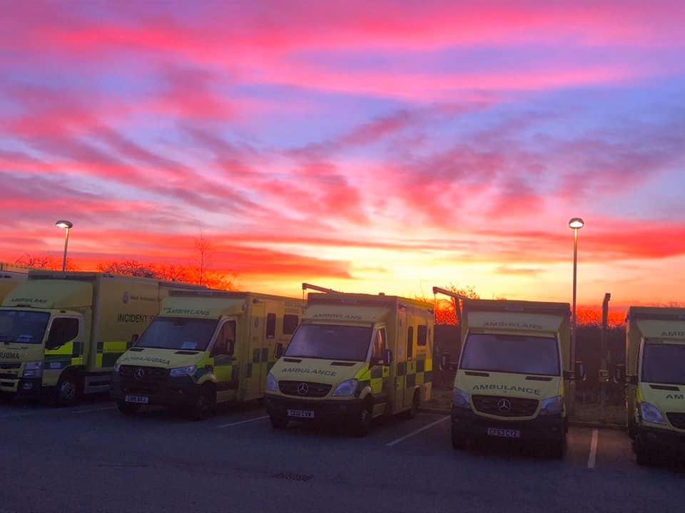 Welsh Ambulance tweet media