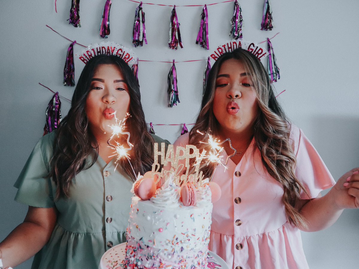 HAPPY QUARANTINE BIRTHDAY TO US 🎉🎂 we decided we would bake ourselves a cake since we had some free time 😅