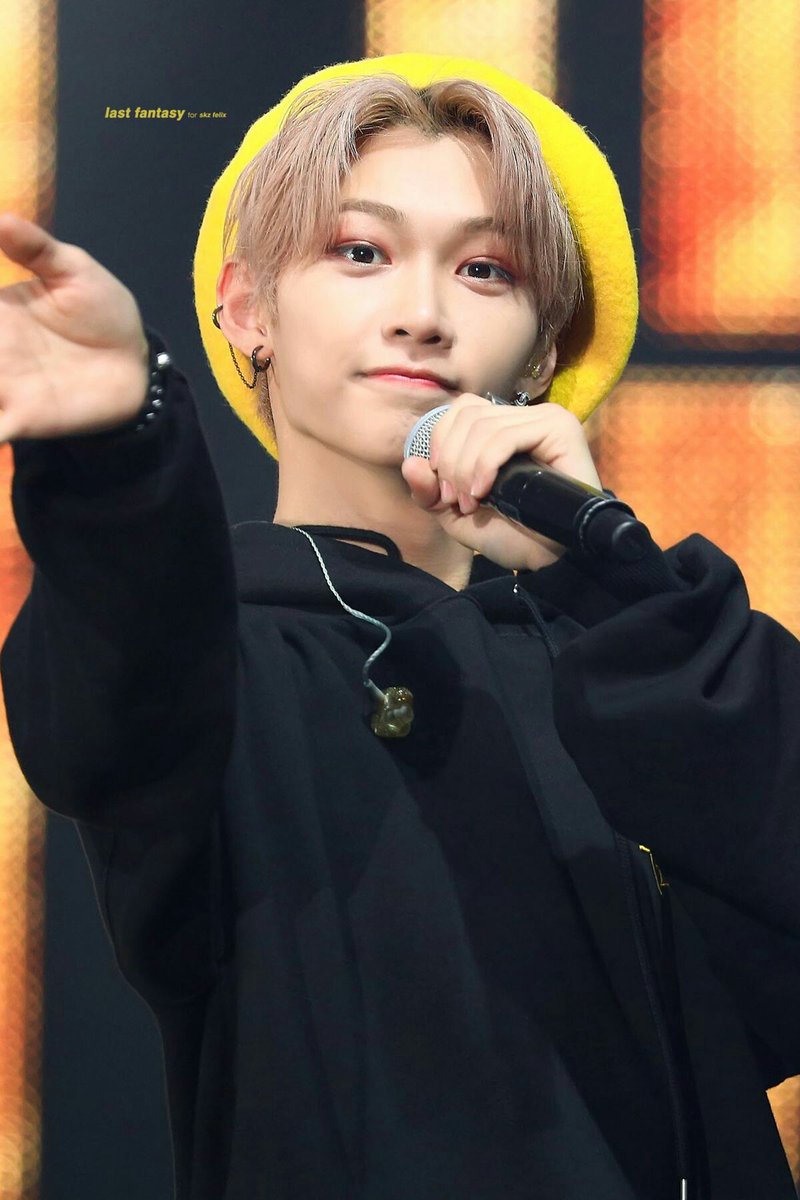 ┊ ┊ ┊ ┊ ┊⋆｡ ┊ ┊ ✫ ˚♡ ┊ ☪︎⋆ ✧FELIX AS CAT A NECESSARY THREAD #StrayKids  #STAY  #felix  #Mixtape_OnTrack