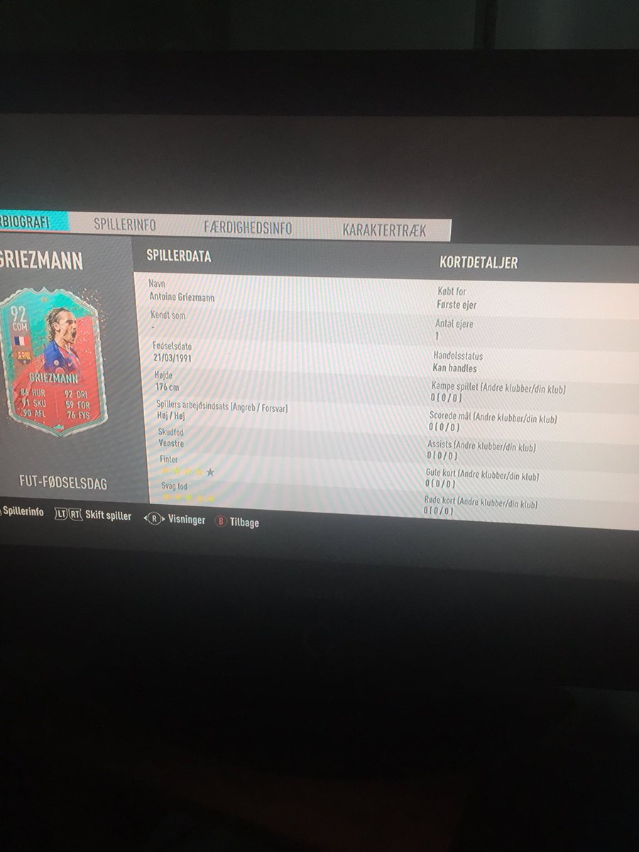 BelgianPogba's tweet photo. Just packed Griezmann in my first 35k pack dub? @Castro1021 https://t.co/J4OQBMKXBm