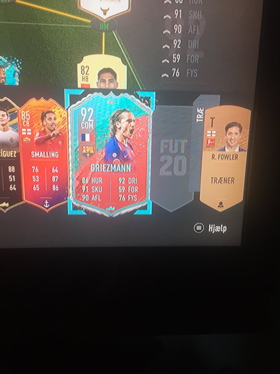 BelgianPogba's tweet photo. Just packed Griezmann in my first 35k pack dub? @Castro1021 https://t.co/J4OQBMKXBm