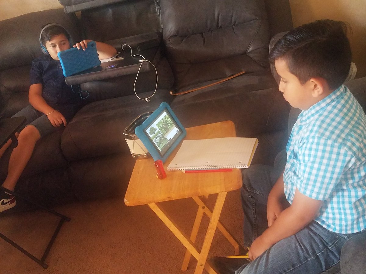 BriceidaG12's tweet photo. My boys in class! I appreciate very much the amazing work their teachers do 🤗
#LearningNeverStops 
#itsacameronthing https://t.co/G6KuYo7EdS