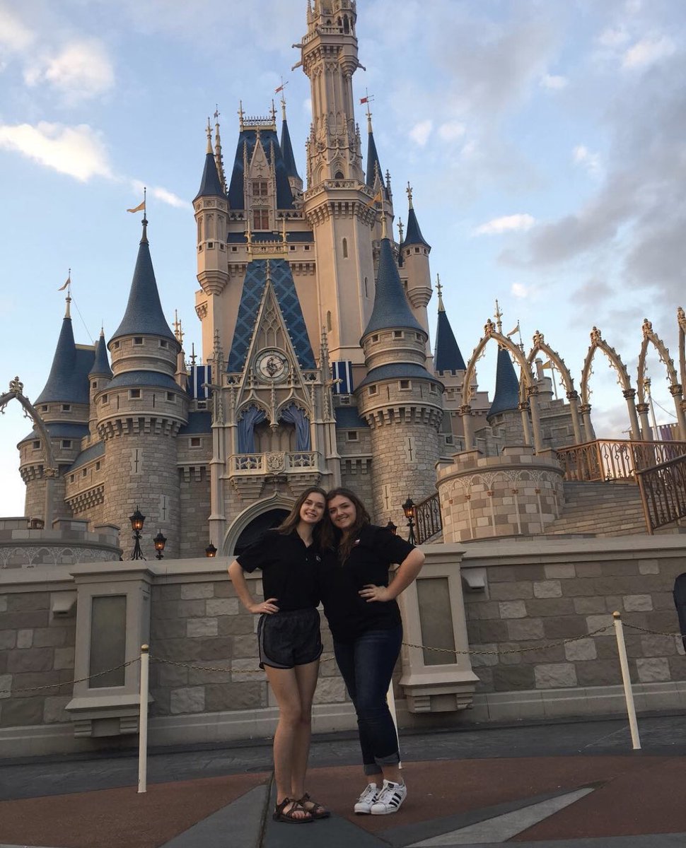jacquiwiestt's tweet photo. HAPPY 21st BIRTHDAY GIRLY GAL! love and miss you so much! thank u for being there for me for so long :) i hope you can make the best of ur birthday despite the circumstances and i cant wait to see you soon!! @zoe_thomas_ https://t.co/xl2B9PDrae
