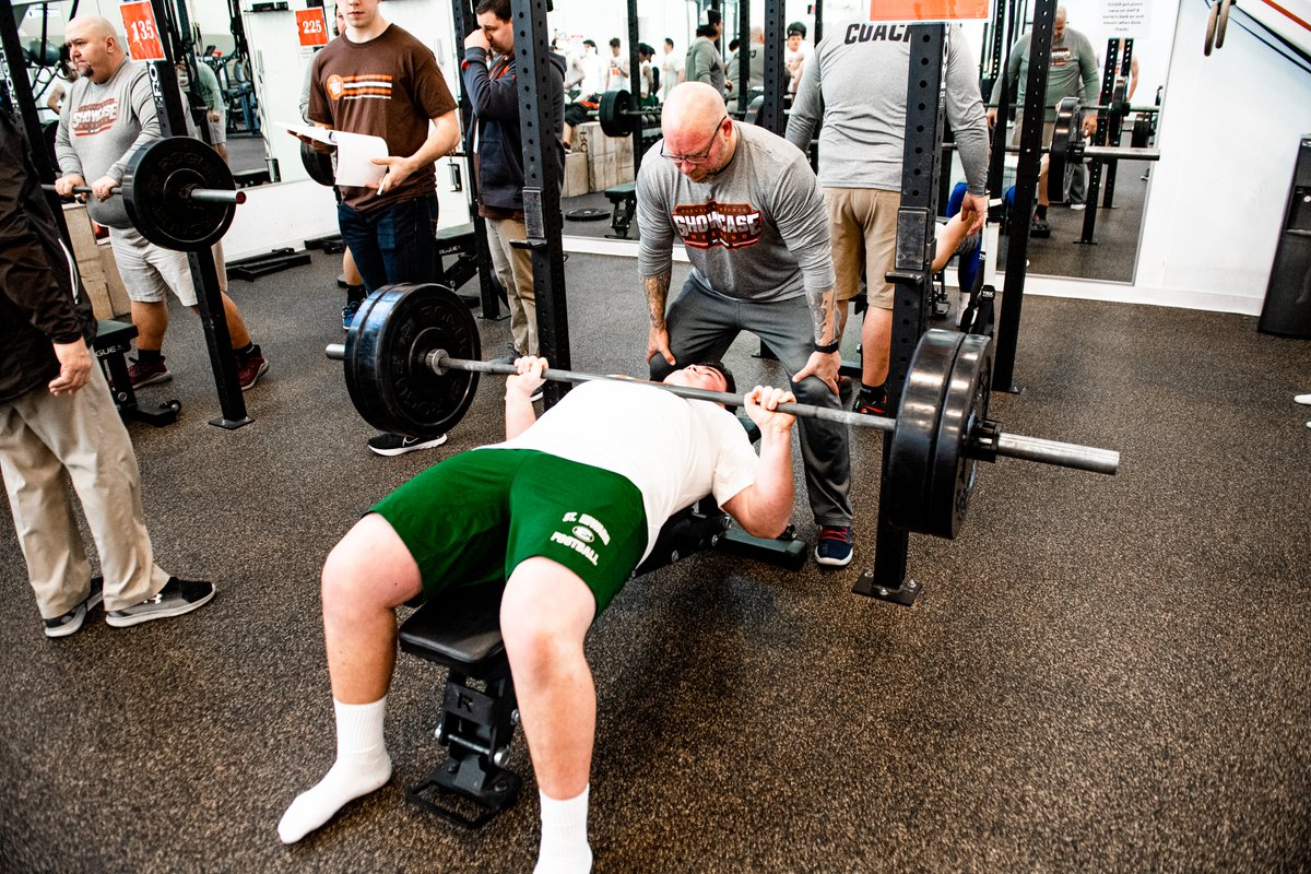 Browns Youth Fb On Twitter Results From The 10th Grade Bench Press Showcaseweekend2020 Bench 135 S Ford 23 Reps X 135 Lbs O Mulgrew 21 Reps X 135 Lbs Bench 185 J