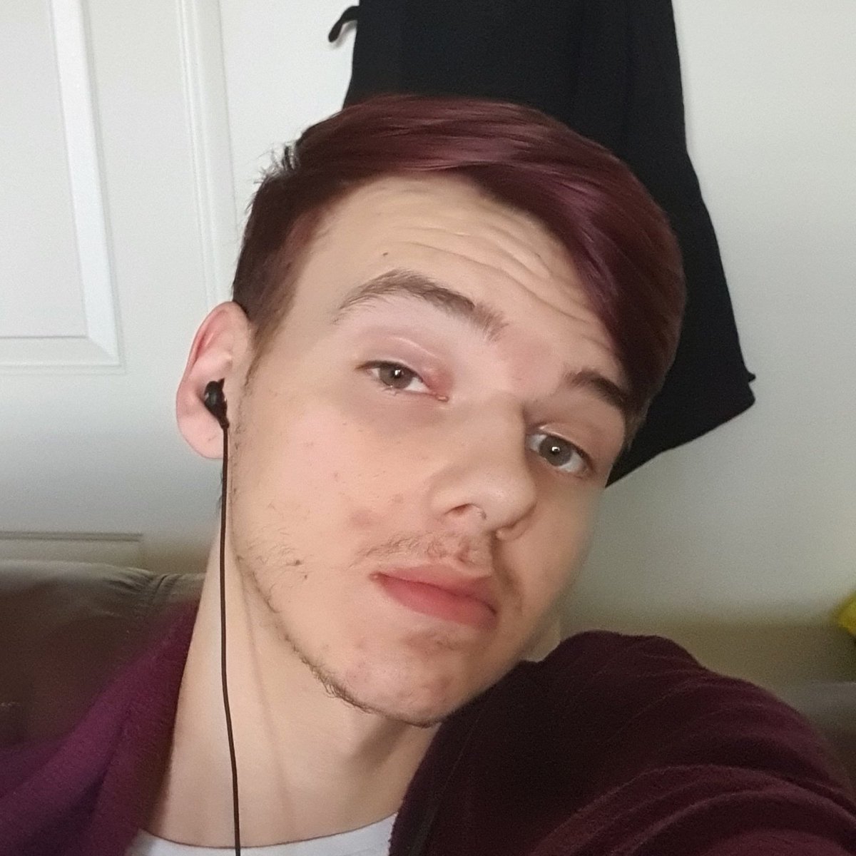 ShaunLvsYou's tweet photo. To think I've been single for almost a year.....who says you need love to be happy 😘❤ https://t.co/uncnNjy4de