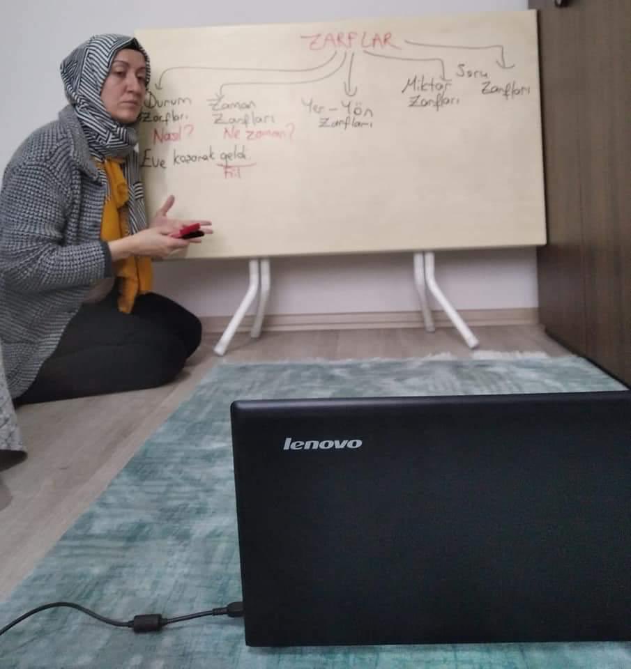 Bütün yorgunluğumuzu alan,umutlarımıza heyecan katan,sevgi yüklü kocaman bir kare...
Saygıyla...