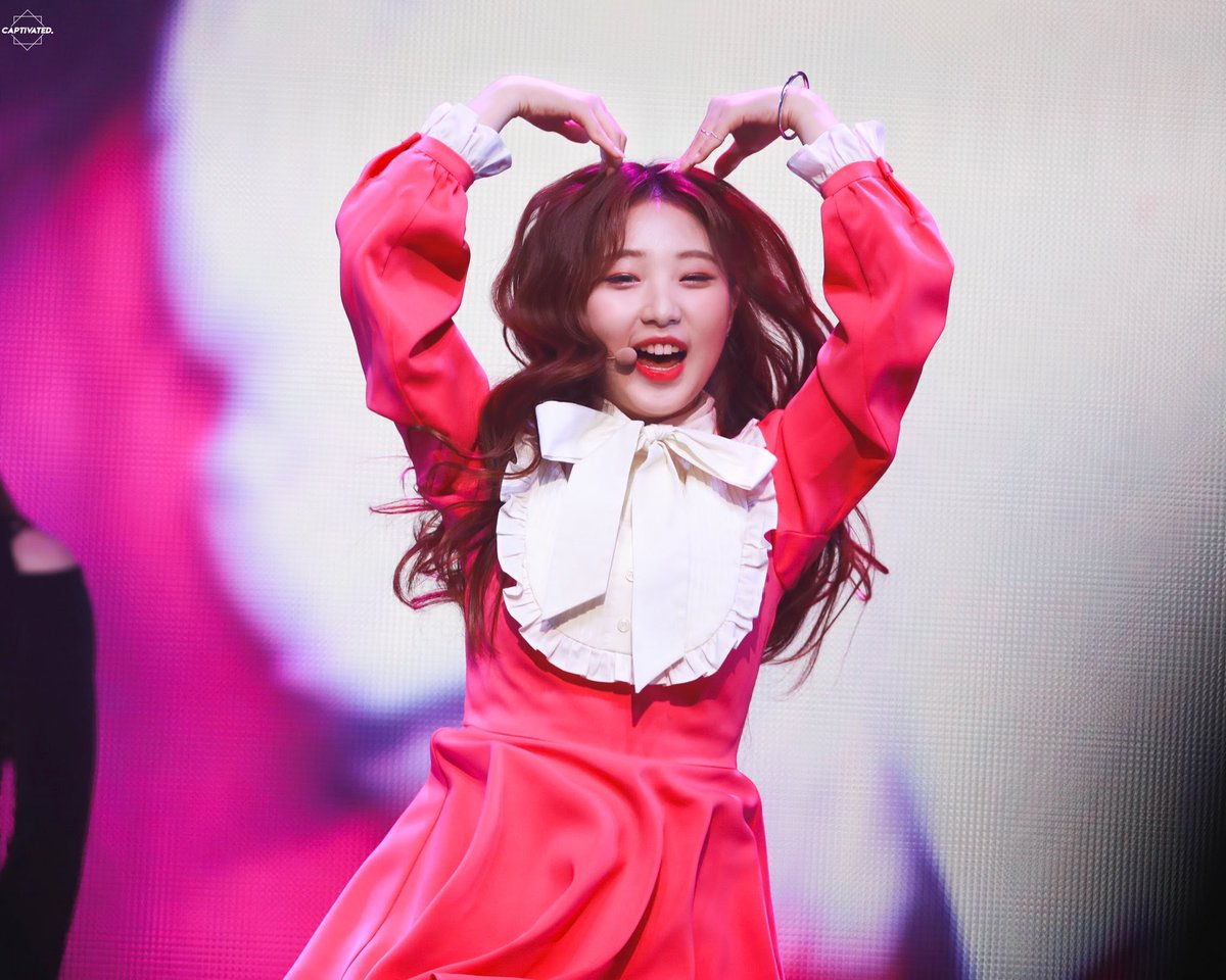 yeojin being the prettiest girl in the world: a thread