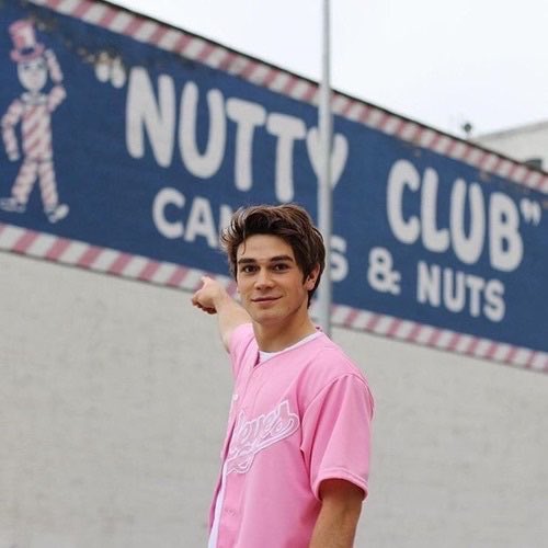 your camera roll if kj apa was your boyfriend: a thread