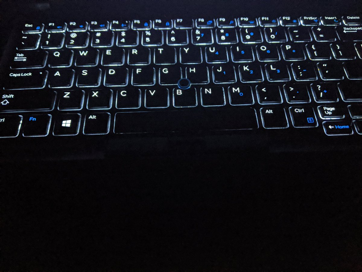 546 Background Laptop Gelap Picture - MyWeb