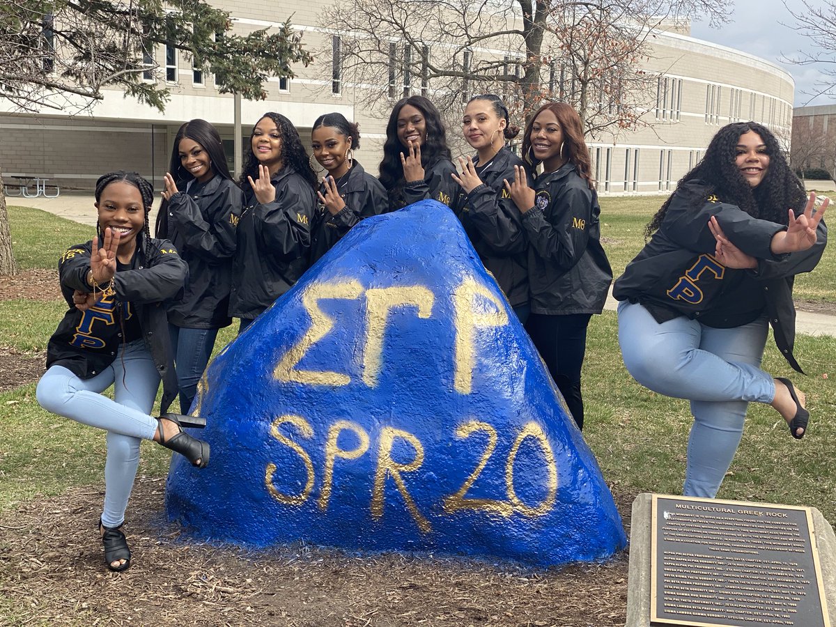 __stephK's tweet image. Sorry I went MIA, but I’ve been striving to get to Σigmaland...

Y’all may know me as Stephanie or StephK but in Σigmaland, they call me RHOyal Radiance because I’m the LIGHT🌟 of this line 💛💙 

#TAILclu6 #6Club #SPR20 #prettypoodle 
#1922 #SGRHO #ΜuTheta EEE-YIPPP