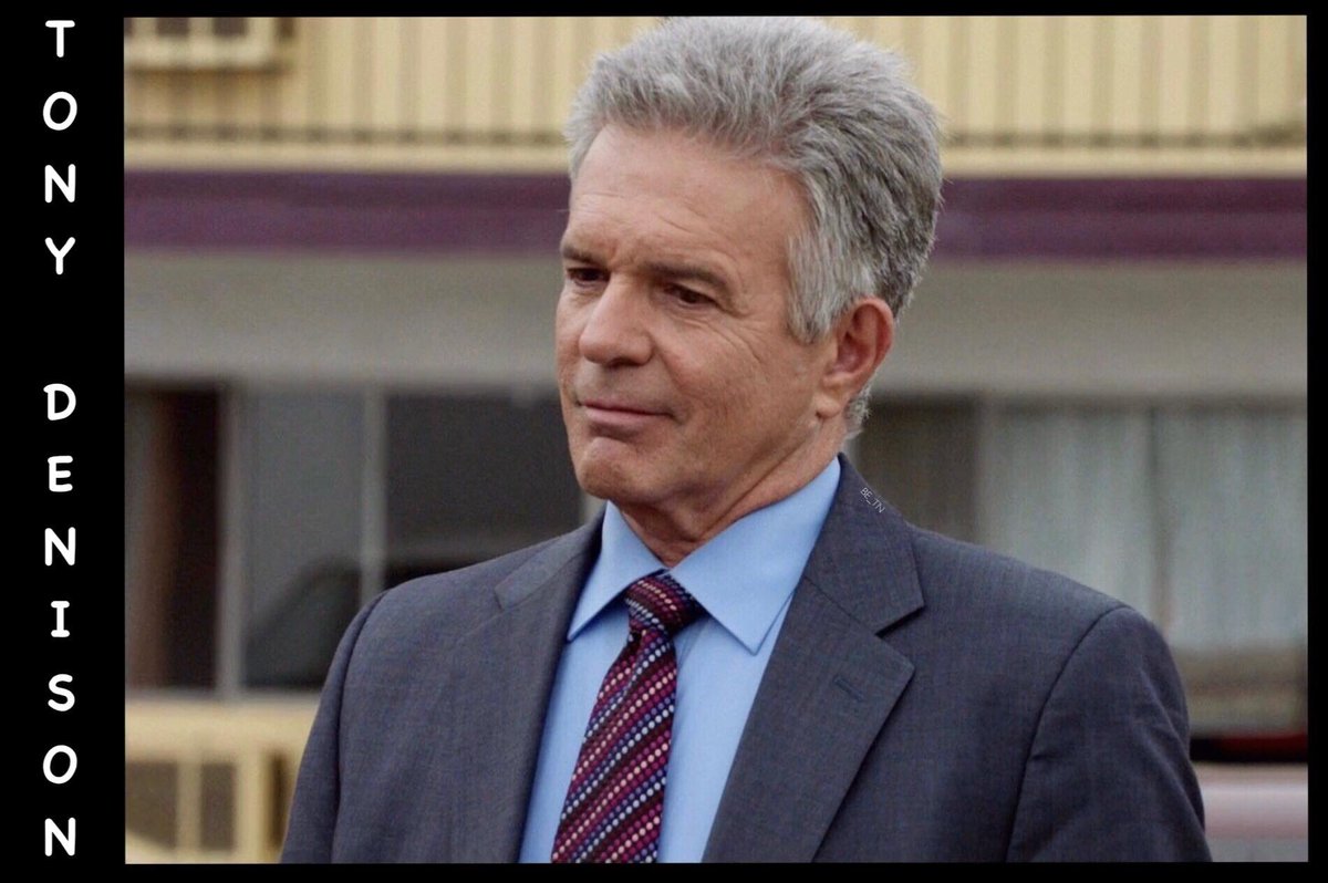 bridgette_TN's tweet photo. #ThrowbackThursday really missing our #FavoriteLieutenant today ππππ time to do some binge watching #LtAndyFlynn #TheCloser #MajorCrimes #TonyDenison #DDD https://t.co/8sMURjZJoS