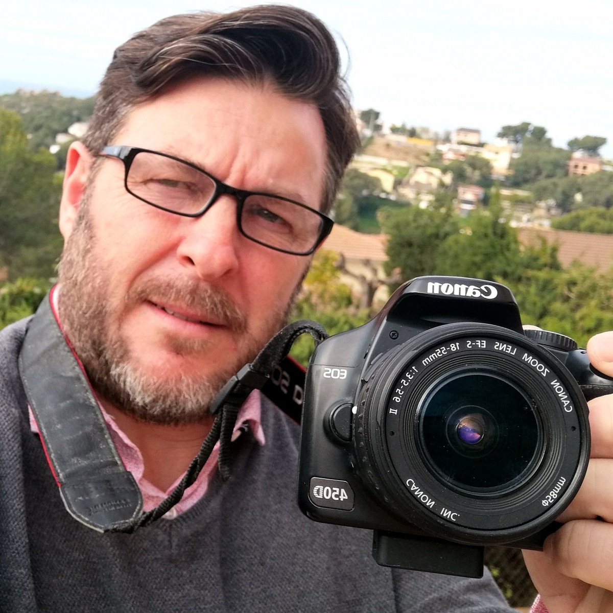 Todos tenemos capacidades diferentes, eso nos hace únicos, pero en este caso todos debemos tener un objetivo darle voz y apoyar a quien dice con fuerza
"Puedo aprender, puedo trabajar"  #diamundialdelautismo
👍💪 💙💙💙