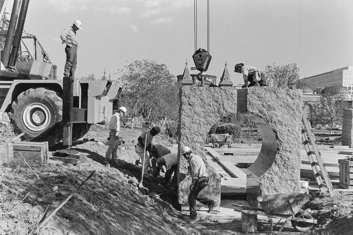 While we’ve been social distancing, our teams have been working on a variety of projects. One of our  #FreerSackler photographers came across photos of the installation of the Moongate Garden. Let’s take a quick trip to November 1986 for  #ThrowbackThursday! /1