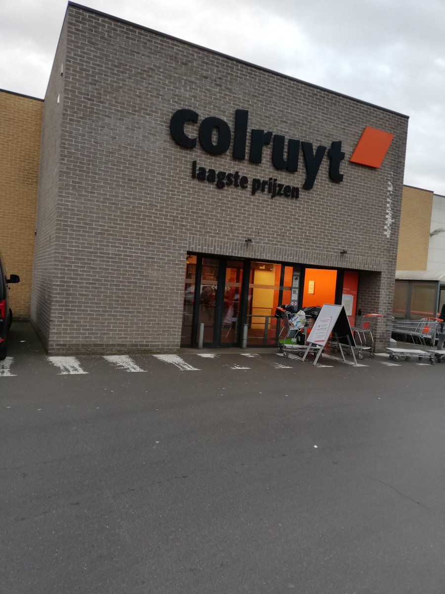 BeneDecoster's tweet photo. Wanneer zo'n uitstap na je werkdag een fijn moment is, en dat helemaal niets zegt over die werkdag. #AlwaysLookOnTheBrightSideofLife  #BlijfInUwKot https://t.co/adfzw0cwbt