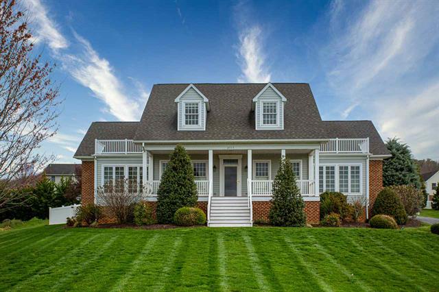 2775 Sunshine Court, Rockingham, VA is #PicturePerfect!  This beautifully maintained home has just been listed for sale!  #shenandoahvalley #rockinghamcounty #SpringTime 
Learn more:
funkhousergroup.com/listing/602186…