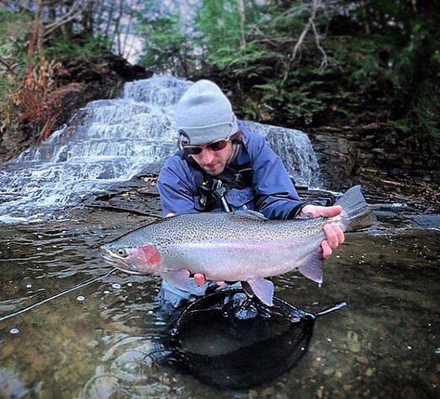 DUPEAFISHALERTS's tweet photo. Waterfalls make fish look big, this one was really 18” 😏
.
.
.
.
mustachegutter adammschuett .

#flyfishingphotography #catchandrelease #flyfishing #steelhead #chrome #eggs #highsticking #steelheadfishing #flugfiske #steelheadalley #salmon #dupeafish  #flyfishingaddict #findyo https://t.co/FfhsAZii4C