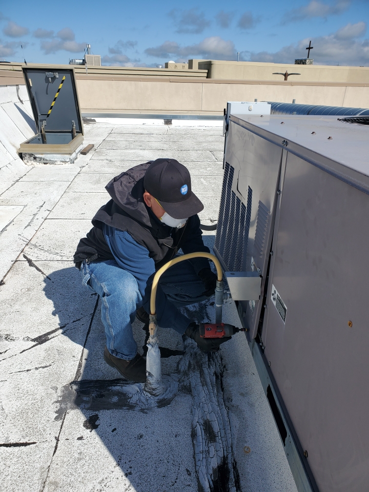 ACCOES's tweet photo. Kevin and Mitch of ACCO made necessary repairs to equipment at the @WellSpaceHealth Center, a rural clinic in Jackson, CA this week. ACCO is dedicated and ready to help keep providers of essential services up and running. https://t.co/l88XDuQM8A