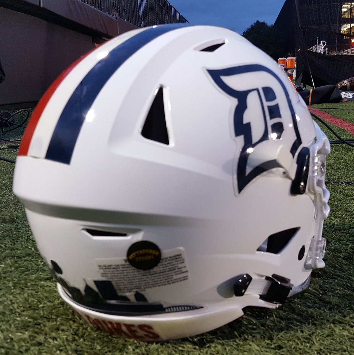 RagerConnor's tweet photo. After a great conversation with @coachrichDuq from @DuqFB I’m very excited to announce my first division one football offer @rhsfootball @coachbaileyFB @KeystoneRecruit @PaFootballNews https://t.co/8xXe0o5RMl