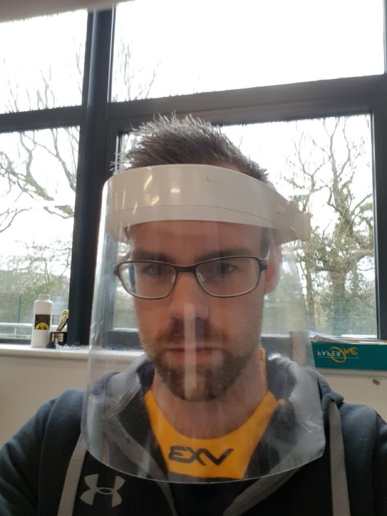 Y Pant School tweet media