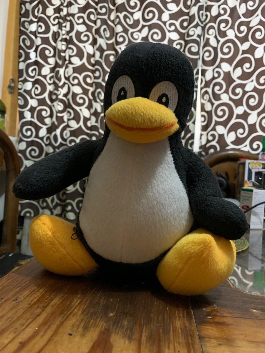 dark_axl's tweet photo. Hoy tenemos Jueves de #Tux en el @telegram de #SysArmyMx, únete! https://t.co/6BREOZlMsA // cc: @sysarmy @Ritalin_P @Carlangueitor https://t.co/dFRhaAOmOk