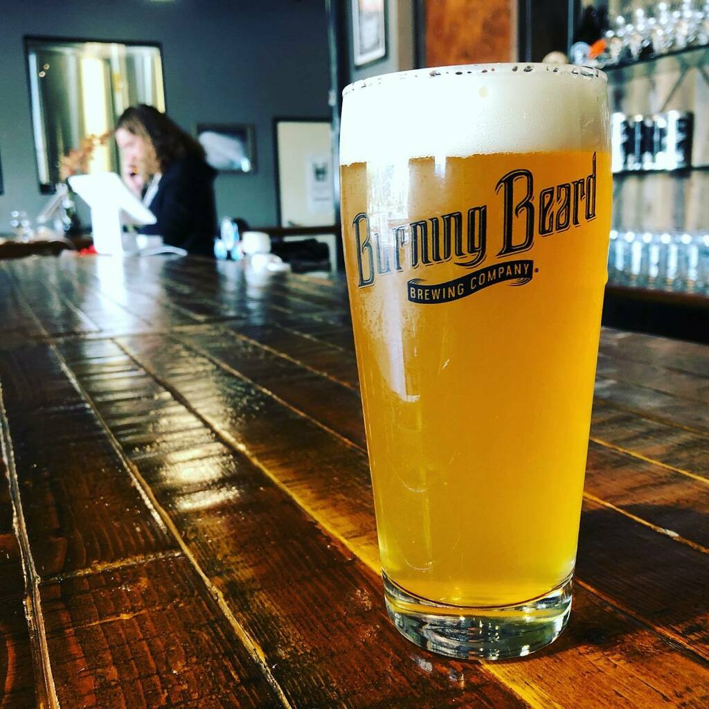 beard_aflame's tweet photo. Circle of Hops SD Pale Ale π» Looking forward to the day we can share a pint again at the bar π» In the meantime, itβs Circle-to-go time π 5-gallon kegs, crowlers, and growler fills now available π Open today 12-6 ππ»ββοΈππ½ββοΈ Cheers! #circleofhops #circleofβ¦ https://t.co/dBXeWtAkSF https://t.co/SUmUNioUve