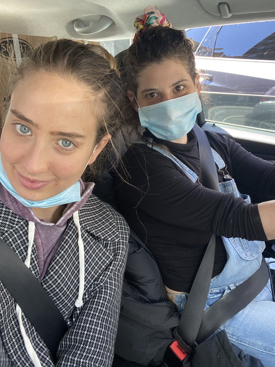starfansnyc's tweet photo. @inmyscrubs_ on the way to deliver 100 meals to our nurses and doctors at @nyulangone https://t.co/IO9IUiila5