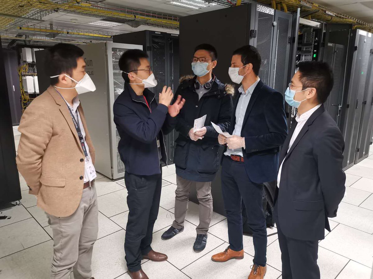 +de 200 ingénieurs et experts @HuaweiFR ont délivré 600 tonnes de materiel télécom pour répondre au maintien du réseau telecom. Le maintien de la qualité des réseaux est essentiel dans cette période de confinement. #COVID19