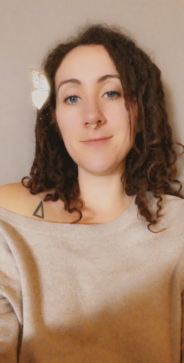 anicoleht's tweet image. Felt cute.