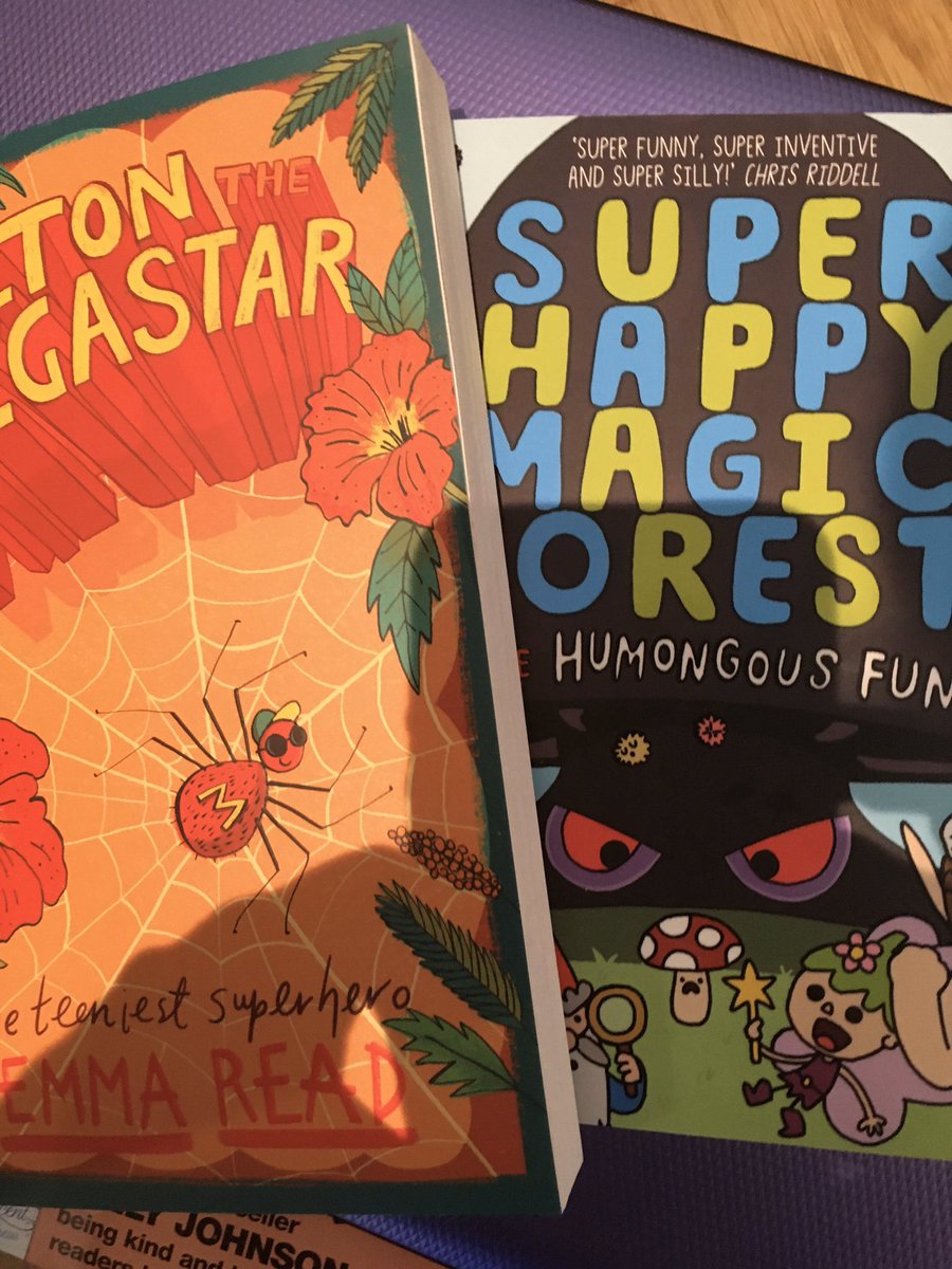 WriterCornish's tweet photo. My book post is here! @emmydee73 #Mattylong๐คฉ๐คฉ๐๐ plus today I finished @ldlapinski #Strangeworlds and started reading @JenniferKillick #CraterLake Thank heavens for books ๐๐๐ https://t.co/HGNBQ711jz