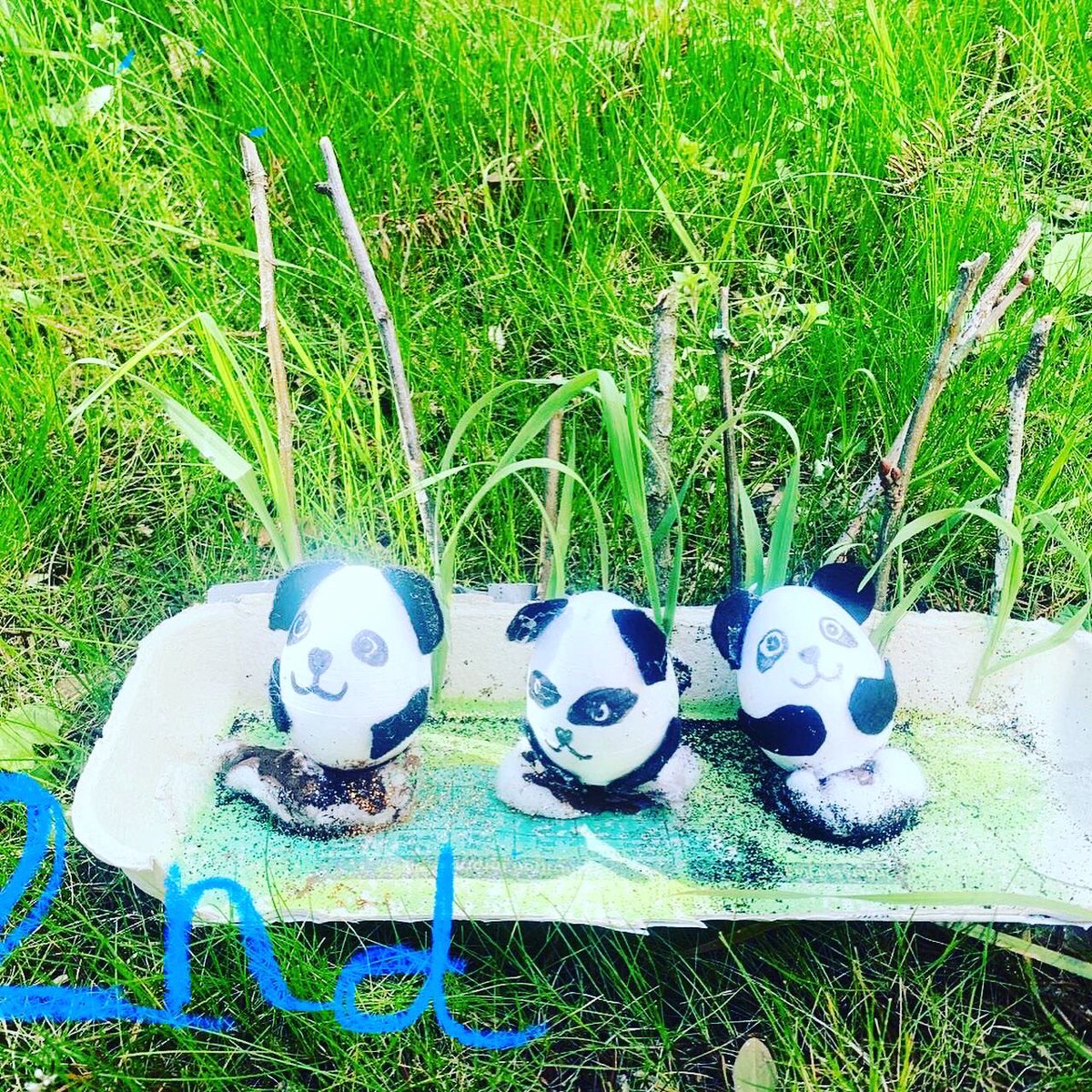 shiplakeprimary's tweet photo. Results in for @shiplakeprimary and @NurseryShiplake ‘s Decorate An Egg Competition : 1st -Rose with Snow Leopard, 2nd - Three Pandas by Mabel, 3rd - Oscar with Grand Hatch and 4th Merm-Egg by Rosie. #EggComp #COVID19Pandemic #schoolclosureuk #oxfordshire #shiplake #community https://t.co/h0XjOKp9GQ