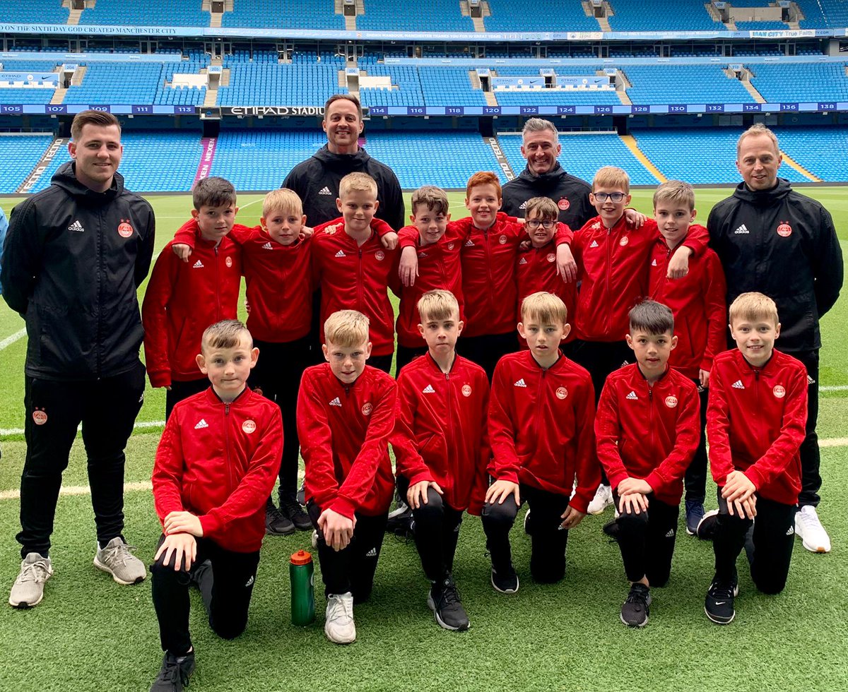 Themogg1's tweet photo. Thanks for the nomination @GavLevey Challenge accepted. Once you are nominated you have 24h to respond or donate £20 to a local charity. You need to nominate 4 coaches &amp; post a picture of you coaching! @AaronScully19 @ColinMcKendric1 @333Davidclark @kevjstewart1 https://t.co/la6CiiRSvt