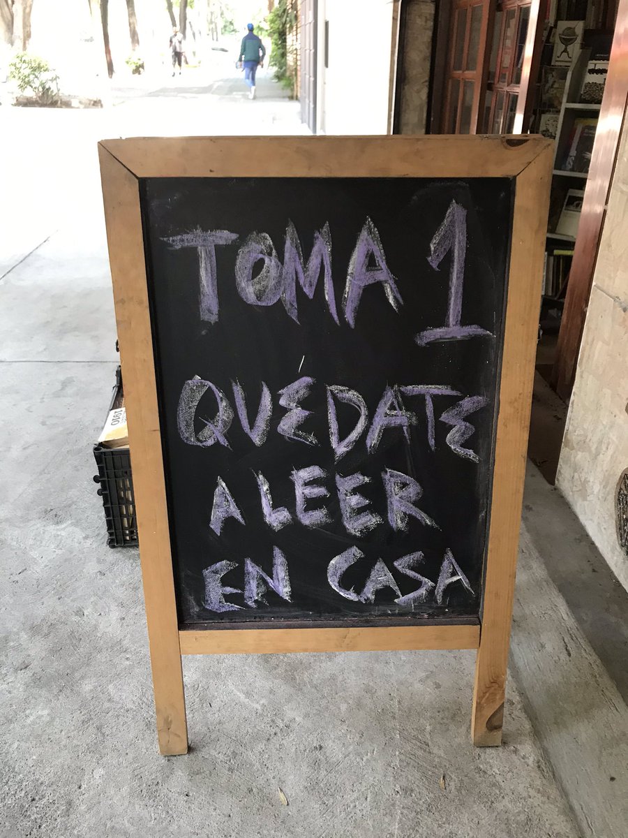 LibreMurcielaga's tweet image. Si van pasando por Cuauhtémoc 838... ¡Tomen un libro! (Sin costo) #quedateencasa 🧛🏼‍♀️🏡📚❤️